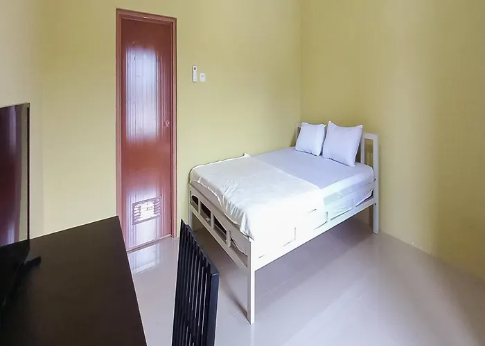 FARAH Homestay Syariah Mitra RedDoorz Pekanbaru
